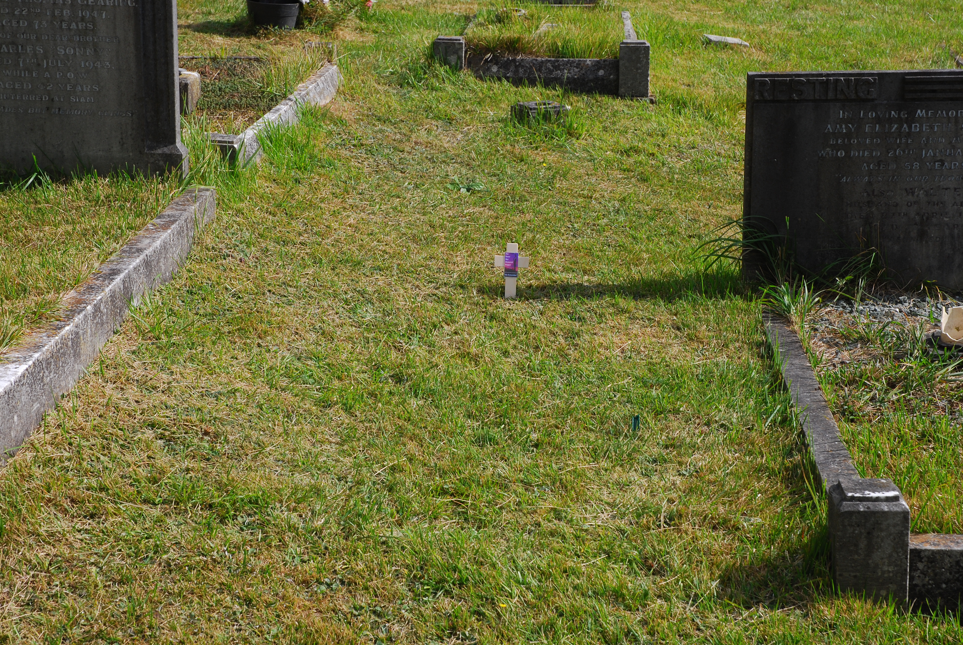 Photo from /search/photos/United Kingdom/Kent/DOVER (ST. JAMESS) CEMETERY/DOBSON_SWOR_02.jpg